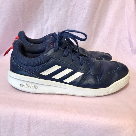 Boys Adidas Tensaur navy blue trainers sport casual sneakers - Picture 2 of 9
